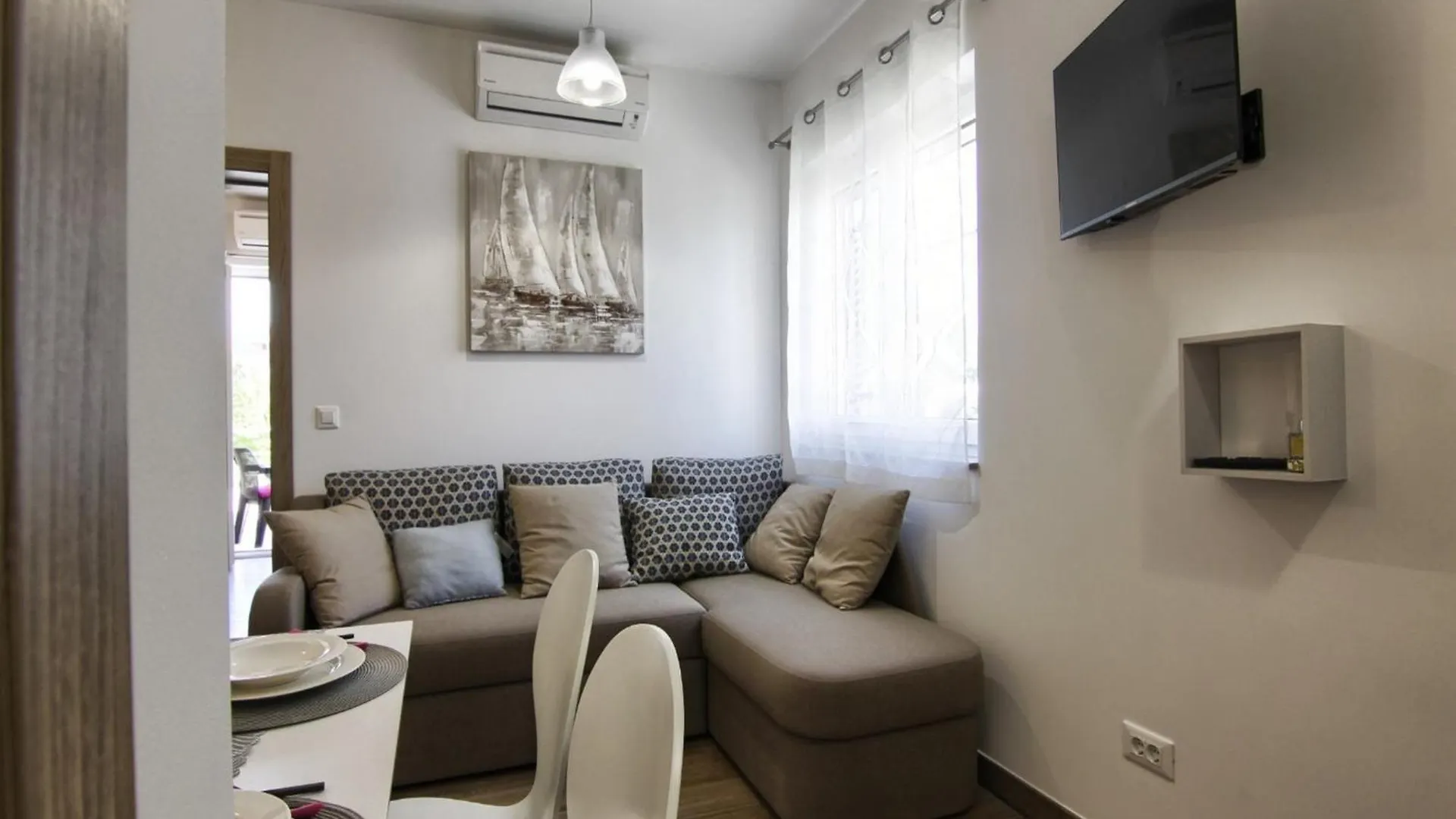 Apartments Victoria Pakoštane