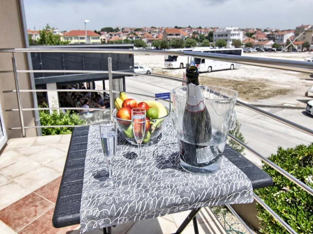 Pensjonat Apartments Victoria Pakoštane